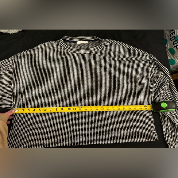 Lush Oversized Sleeve Top - Picture 4 of 4